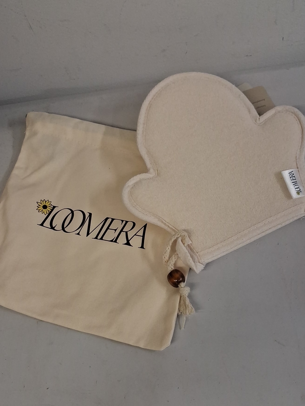NWT Loomera Sova Plant Based Body Exfoliator Mitt